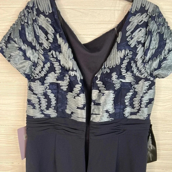 JS Collections Blue Ribbon and Lace Crepe Midi Dress V Back Short Sleeve 14 - Picture 13 of 16